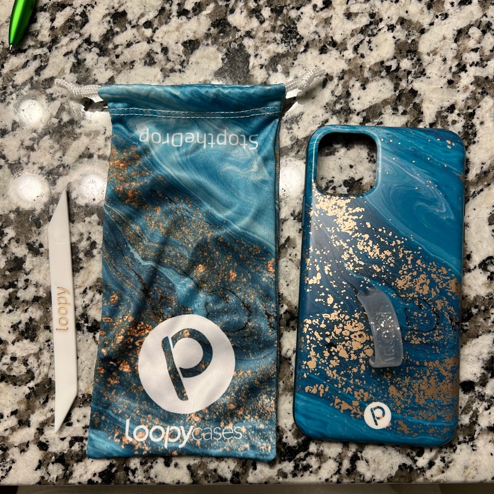 Loopy case